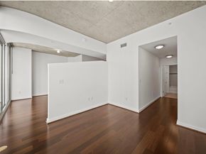 5925 Almeda Road 11508, Houston TX 77004