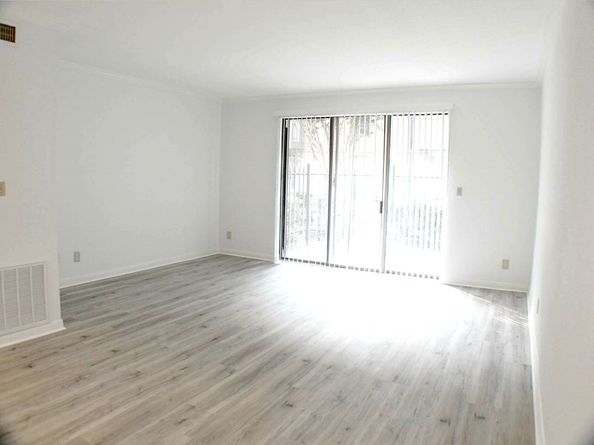 2425 Underwood Street 157, Houston TX 77030