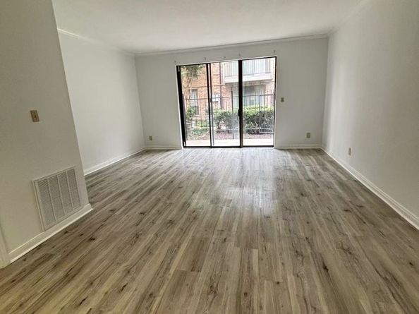 2425 Underwood Street 157, Houston TX 77030