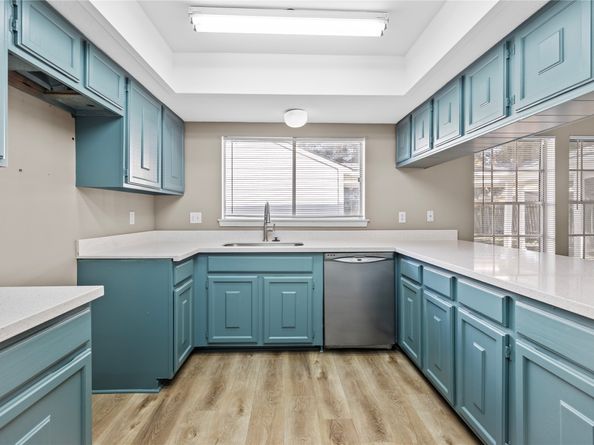 11350 Raven View Dr, Houston TX 77067