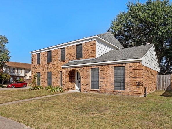 11350 Raven View Dr, Houston TX 77067