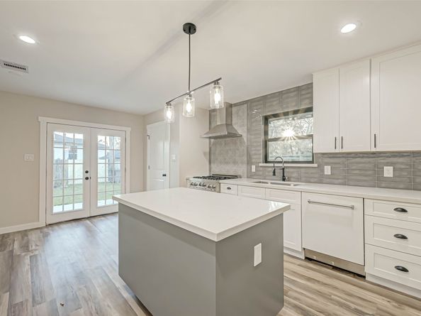 2111 Nina Lee Lane, Houston TX 77018