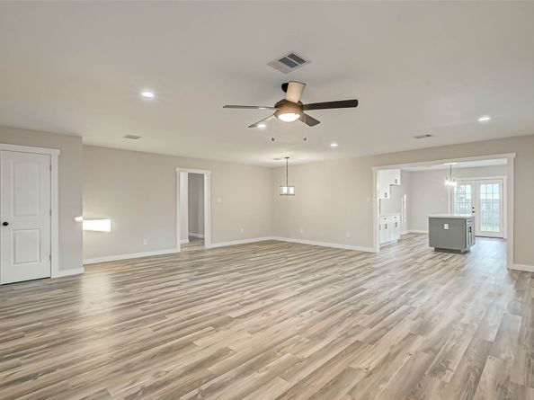 2111 Nina Lee Lane, Houston TX 77018