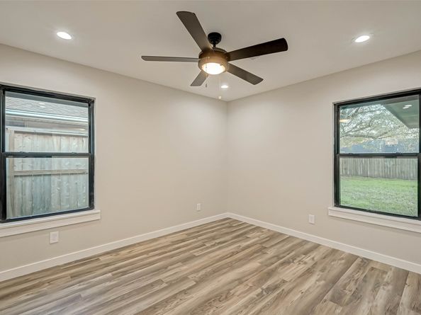 2111 Nina Lee Lane, Houston TX 77018