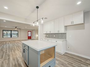 2111 Nina Lee Lane, Houston TX 77018