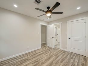 2111 Nina Lee Lane, Houston TX 77018