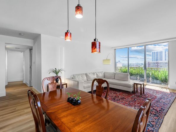 2016 Main Street 722, Houston TX 77002