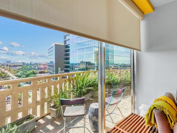 2016 Main Street 722, Houston TX 77002