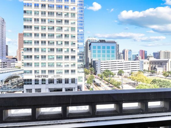 2016 Main Street 722, Houston TX 77002