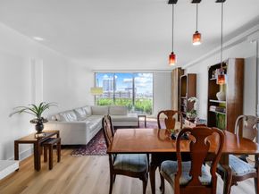 2016 Main Street 722, Houston TX 77002