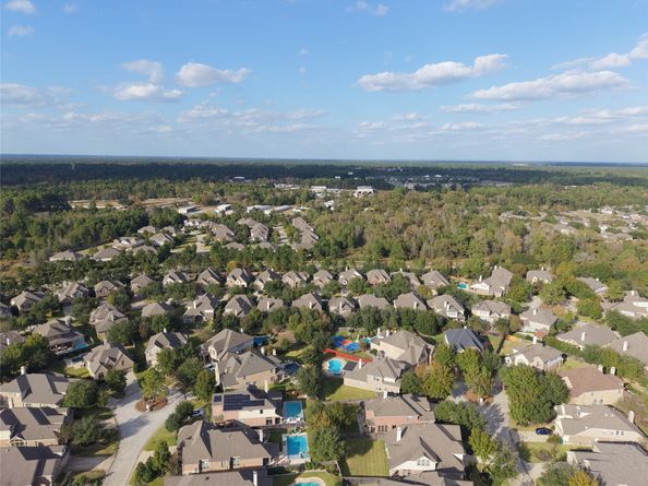 207 N Vershire Circle, The Woodlands TX 77354