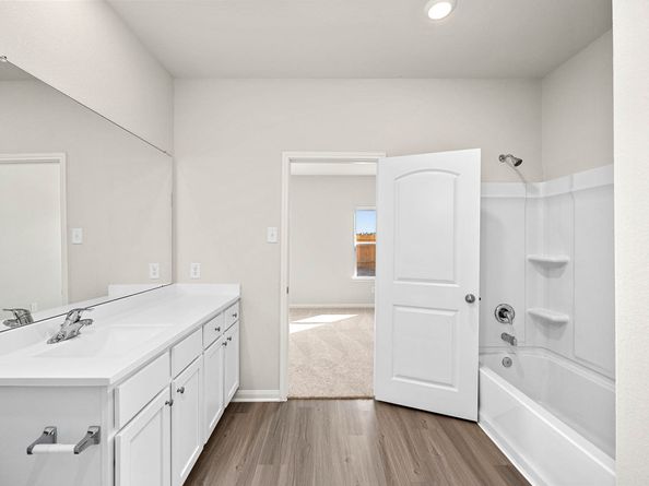 6406 Winter Elm Street, Houston TX 77048