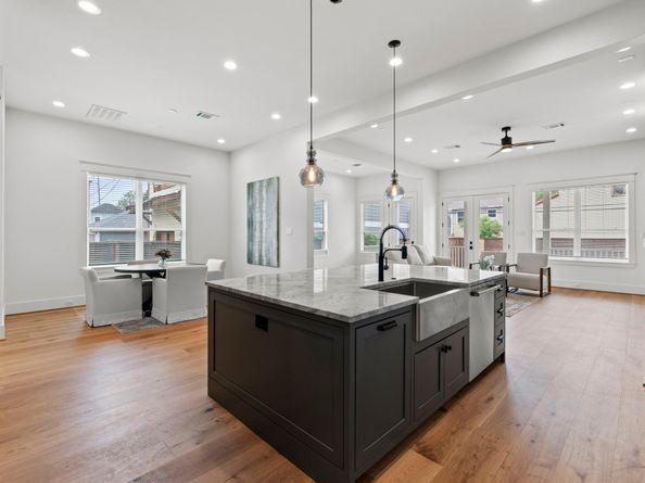 1315 Waverly Street, Houston TX 77008