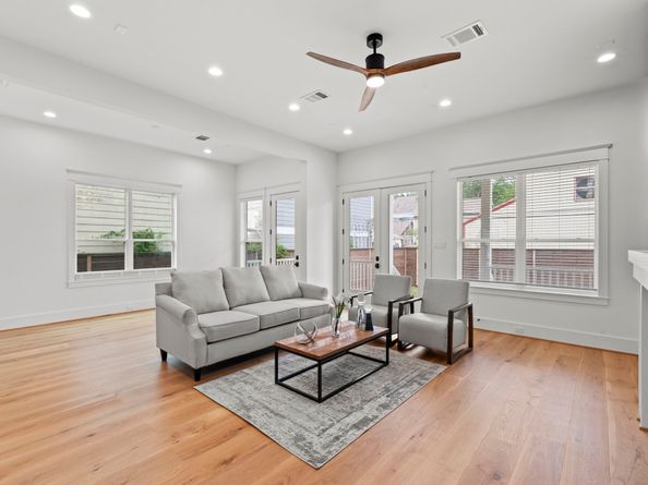 1315 Waverly Street, Houston TX 77008