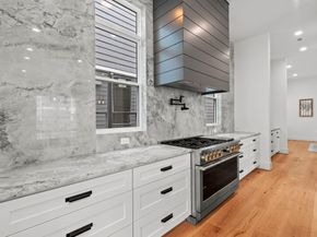 1315 Waverly Street, Houston TX 77008