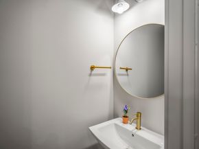 5233 Hillman Street B, Houston TX 77023