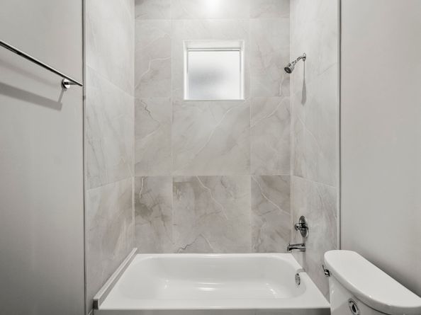 5233 Hillman Street B, Houston TX 77023