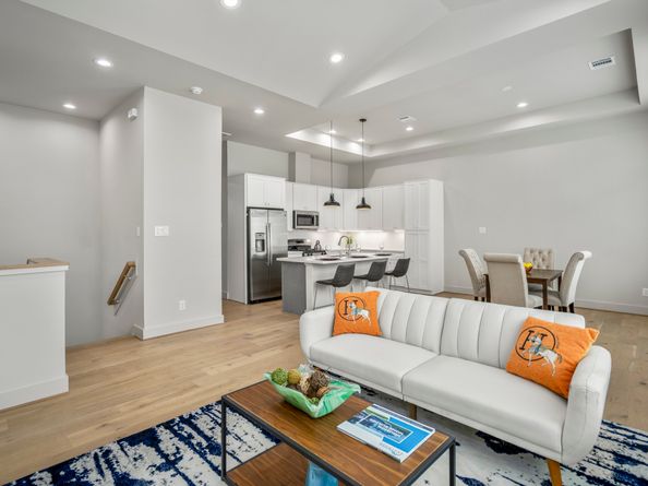 5233 Hillman Street B, Houston TX 77023