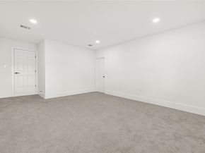 8631 Mcdade Street, Houston TX 77080