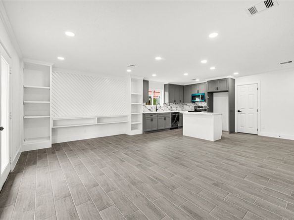 8631 Mcdade Street, Houston TX 77080