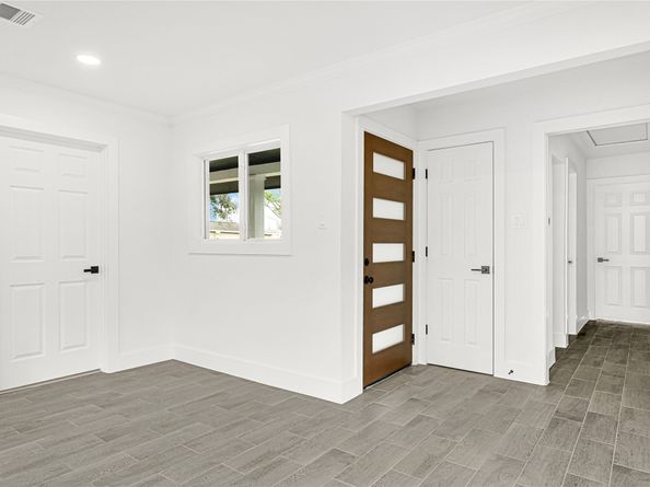 8631 Mcdade Street, Houston TX 77080