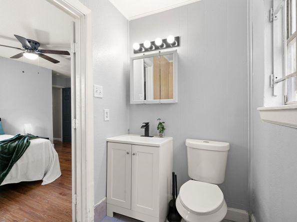 5319 Greylog Drive, Houston TX 77048