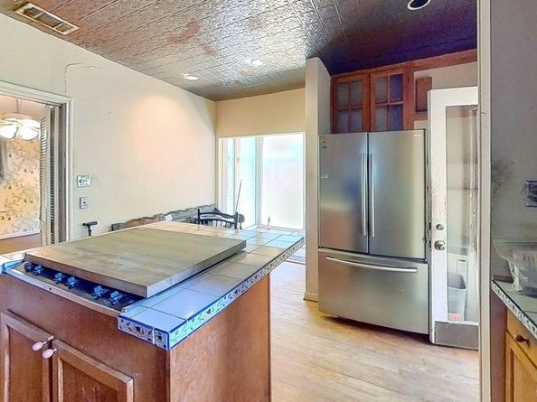 1905 Bissonnet Street, Houston TX 77005