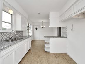 8534 Fillmore Street, Houston TX 77029