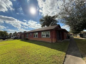 1857 Huge Oaks Street, Houston TX 77055