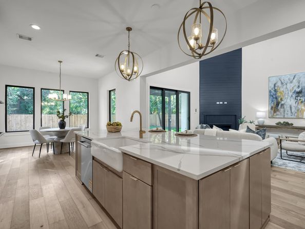 1502 Story Street, Houston TX 77055