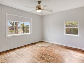 2919 Cochran Street, Houston TX 77009