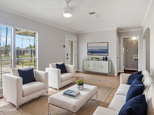 2919 Cochran Street, Houston TX 77009