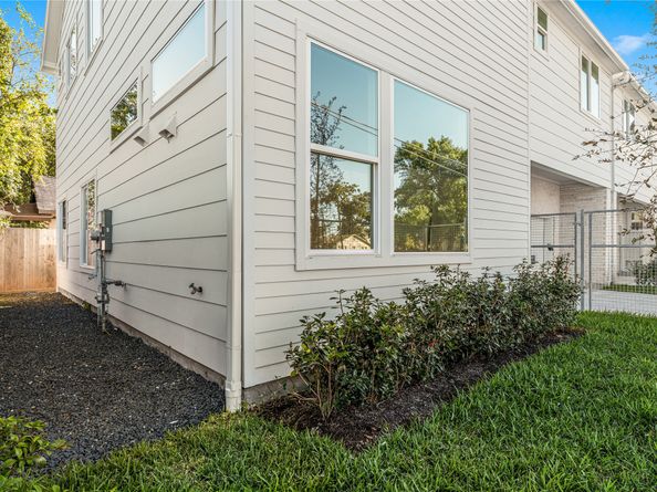 5408 Mulvey Street, Houston TX 77020