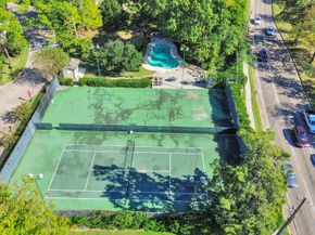 9618 Bayou Brook Street, Houston TX 77063