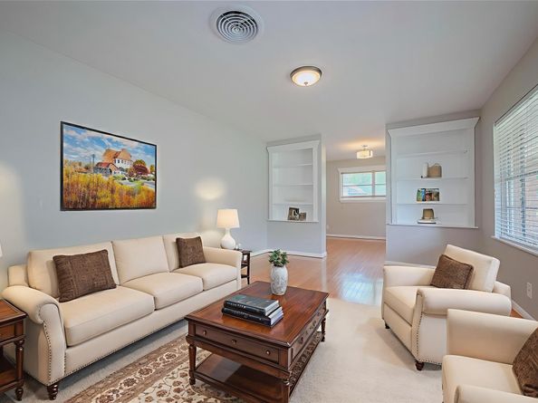 5243 Stillbrooke Drive, Houston TX 77096