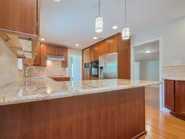 5243 Stillbrooke Drive, Houston TX 77096