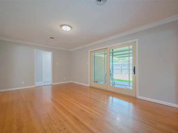 5243 Stillbrooke Drive, Houston TX 77096