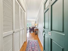 2238 S Piney Point Road 204, Houston TX 77063