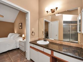 15 Lakeridge Drive, The Woodlands TX 77381