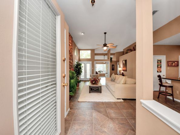 15 Lakeridge Drive, The Woodlands TX 77381