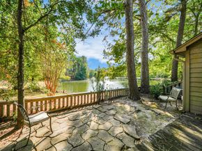 15 Lakeridge Drive, The Woodlands TX 77381