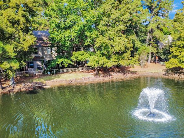 15 Lakeridge Drive, The Woodlands TX 77381