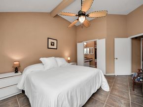 15 Lakeridge Drive, The Woodlands TX 77381