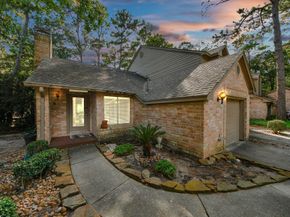 15 Lakeridge Drive, The Woodlands TX 77381