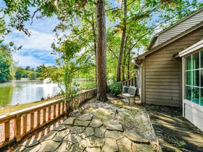 15 Lakeridge Drive, The Woodlands TX 77381