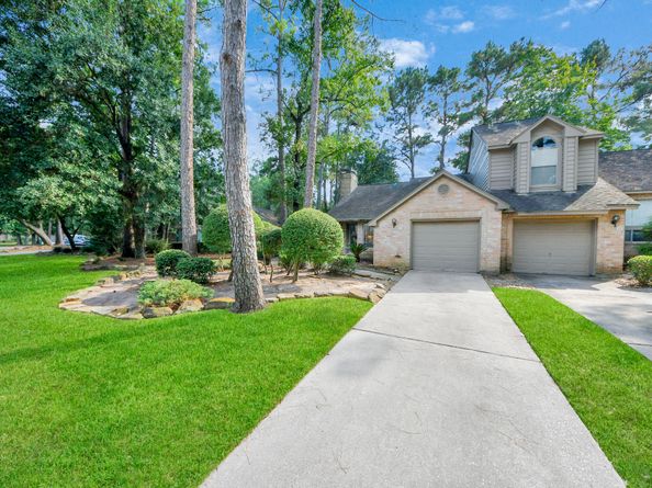 15 Lakeridge Drive, The Woodlands TX 77381