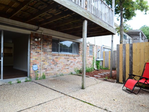 12978 Trail Hollow Drive 2978, Houston TX 77079