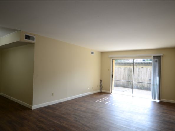 12978 Trail Hollow Drive 2978, Houston TX 77079