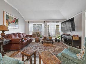 7415 San Simeon Drive, Houston TX 77083