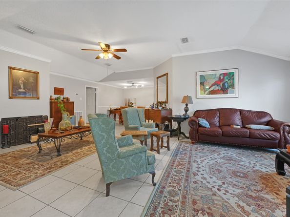 7415 San Simeon Drive, Houston TX 77083